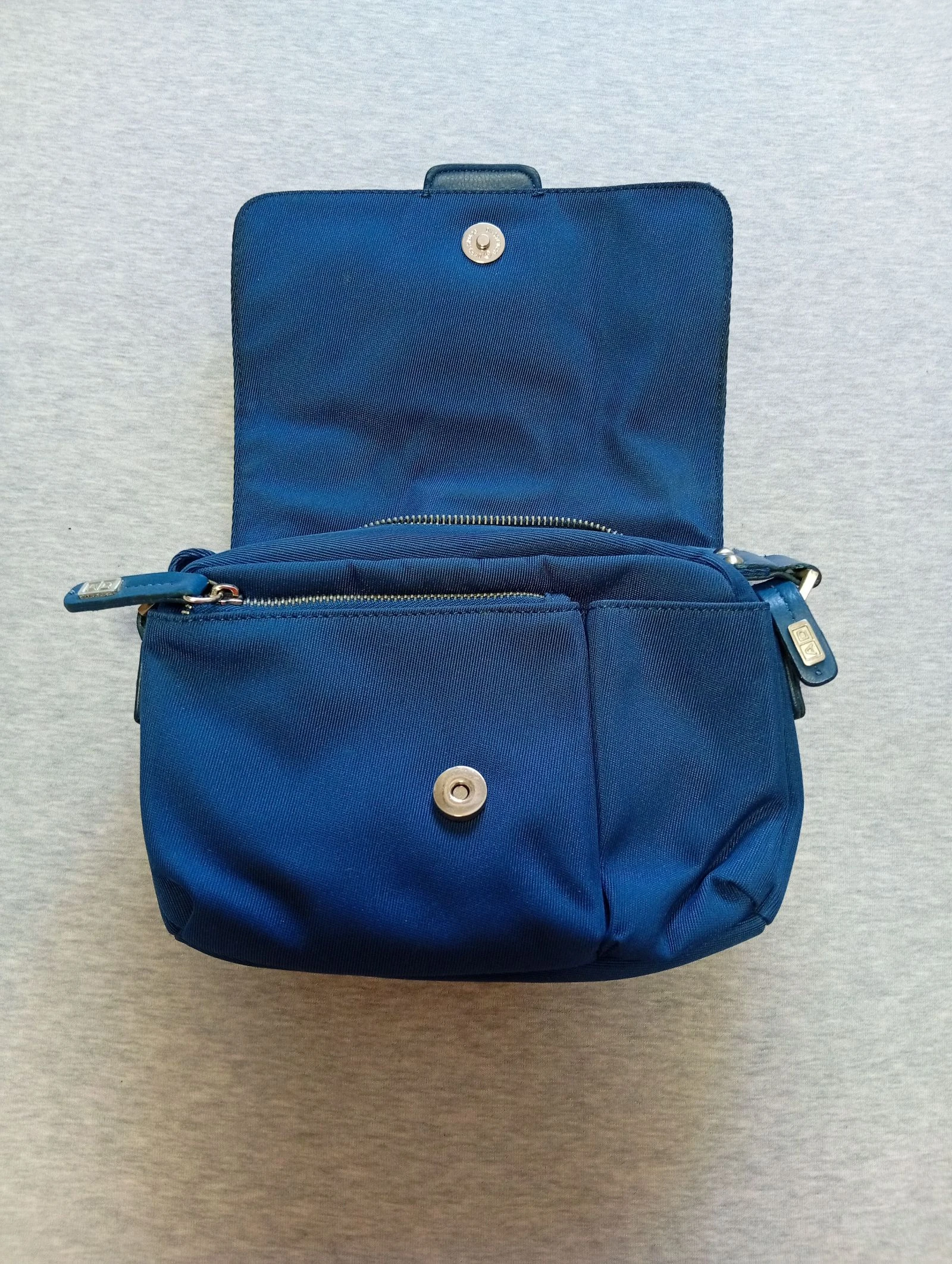 Bolsa transversal Adolfo Domínguez – photo 7
